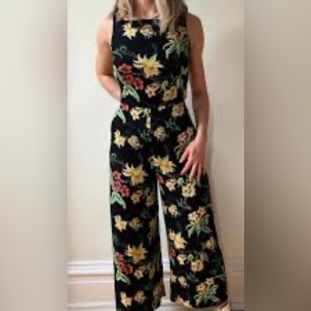 Wilfred Aritzia Womens Wide Leg Jumpsuit Crop Floral Lined Open Tie Back Size 4